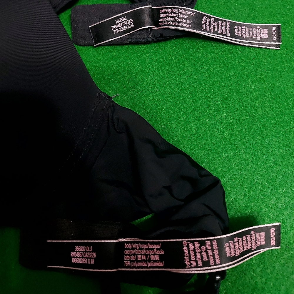 4 Victoria's Secret Bras 32C T Shirt Bras - Picture 2 of 5